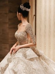 -不晚国际婚纱礼服