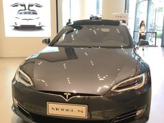 -TESLA 特斯拉(广州天环广场体验店)
