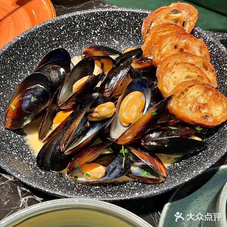 成都探店,氛围超好的美式复古餐厅!