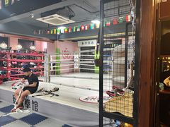 -臻元搏击格斗泰拳拳馆(港隆店)