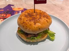 招牌秘制鸡腿堡-必胜客(上海新南方商城PH店)