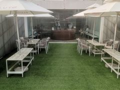 -UNI UNI(环亚凯瑟琳店)