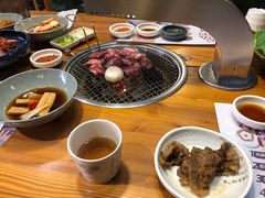-草家酱蟹炭火烤肉店(珲春南路一店)