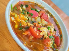 西红柿鸡蛋面-手擀菠菜面(西康路店)