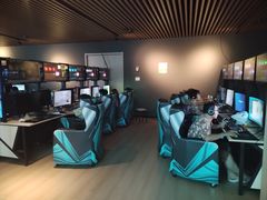 -涨巢·潮玩水疗局