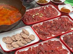 -毛辣果·贵州红酸汤牛肉火锅(西单店)