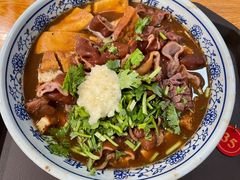 卤煮火烧-门框胡同百年卤煮(新街口店)