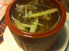 碗仔翅-新大咀港式茶餐厅(宝山万达店)