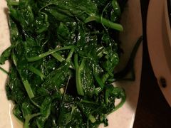 清炒豌豆尖-渝信川菜(西单店)