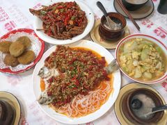 -堂瓦里·33年传统赣菜(第一街区店)