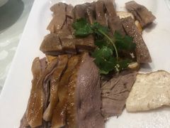 -匠心牛公馆·潮汕牛肉海鲜火锅(索菲特店)