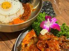 -明洞阿姨·韩式酱蟹烤肉·创意料理(三元桥店)