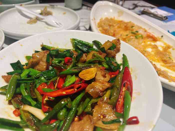渔舟唱晚(富阳鹿山时代店)-"[薄荷]环境: 环境不错,吃过饭旁边还可.