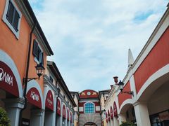 -佛罗伦萨小镇广佛名品奥特莱斯(疏港路店)