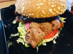 -The Habit Burger Grill 哈比特汉堡(复兴soho店)