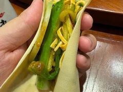 -万里闯关东铁锅炖菜馆(吉林大路店)