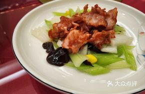 Colorful Stir-fried Snail Slices
