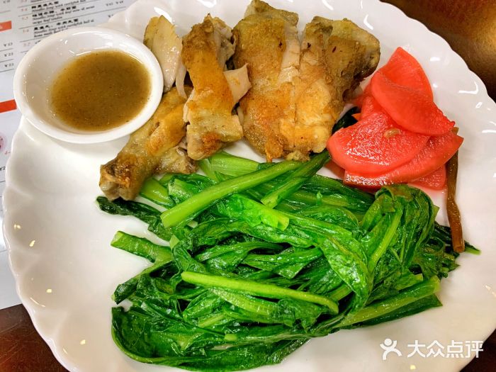 北京龙记茶餐厅(中海广场店)金牌盐焗鸡腿饭图片