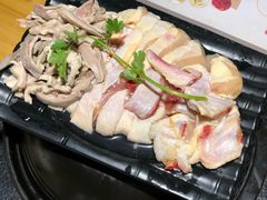 -洪氏嗨捞·广东猪肚鸡·椰子鸡火锅(西咸万象城店)