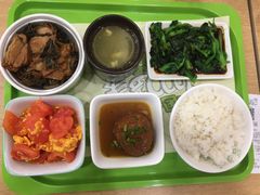 -老乡鸡(南京首创立方店)