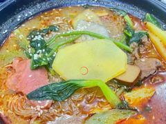 -锅神麻辣烫