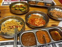 -青瓦炭韩潮烤肉(花园道店)