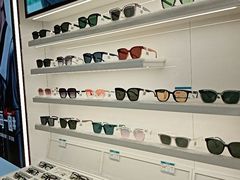 -荣视医眼镜(老车站店)