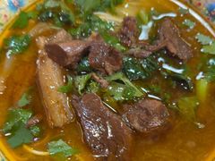 -金杨拉面王小吃面馆·牛三宝面·红烧牛肉粉