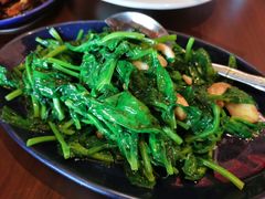 蒜炒豌豆苗-君悦酒店·1881·北京烤鸭