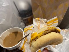 -麦当劳(得来速店)
