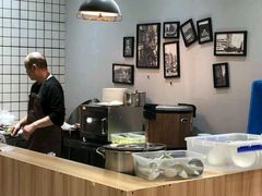 -汇吃汇喝美食街(上海建发浦悦荟广场店)