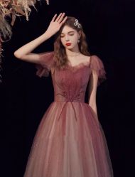 -NaNa婚纱礼服馆