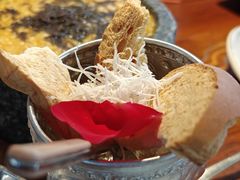 -菌自由丨野生菌火锅特色庭院餐厅(丽江古城店)