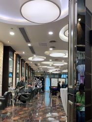 -八佰伴8008星级形象店