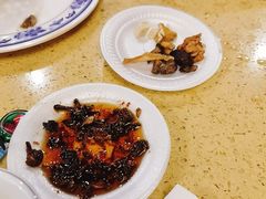 -东巴谷野生菌火锅餐厅