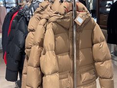 -塞拉瓦莱名品奥特莱斯