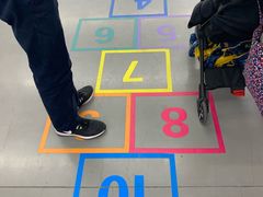 -迪卡侬(燕山店)