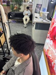 -藤野造型·烫·染发型设计店