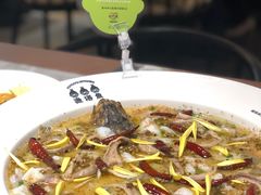 -渔语鱼新川菜Bistro(万象天地店)