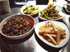 -龙巢盱眙龙虾·牛蛙·烧烤宵夜(八卦岭店)