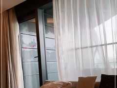 -上海滴水湖皇冠假日酒店