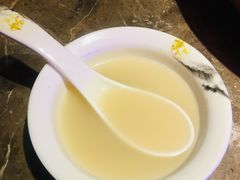 -三人行骨头王火锅(长寿店)