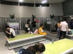 -冰纷万象滑冰场(深圳万象城店)