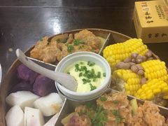 -黄桷树曹家私房菜(江与城店)