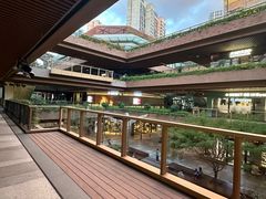 -瑞虹新天地月亮湾