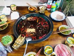 -黄潇洒老火锅(九眼桥宏济巷店)