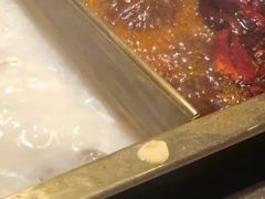 -尚尚仙·酸汤猪手·猪肚鸡火锅(华联万柳购物中心店)