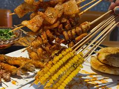 -卞二小串·鹤岗烧烤·坑烤(永定路店)