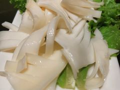 猪黄喉-三江两海老火锅(北京首店)