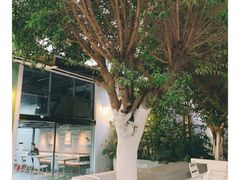 -ADO KAFE(大学城店)